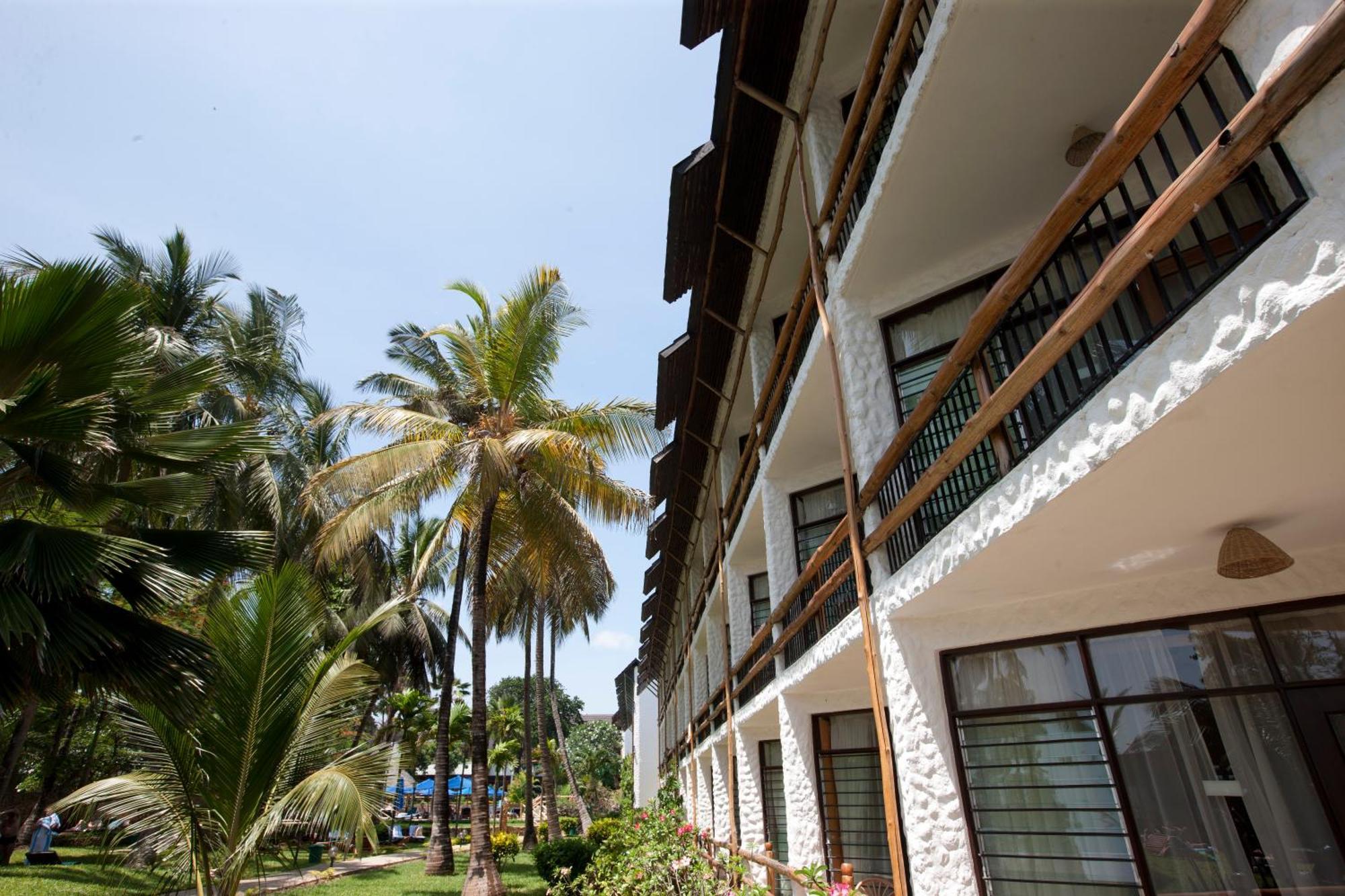 Travellers Beach Hotel Mombasa Eksteriør billede